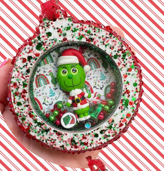 2 in 1 Christmas Ornament Shaker Die